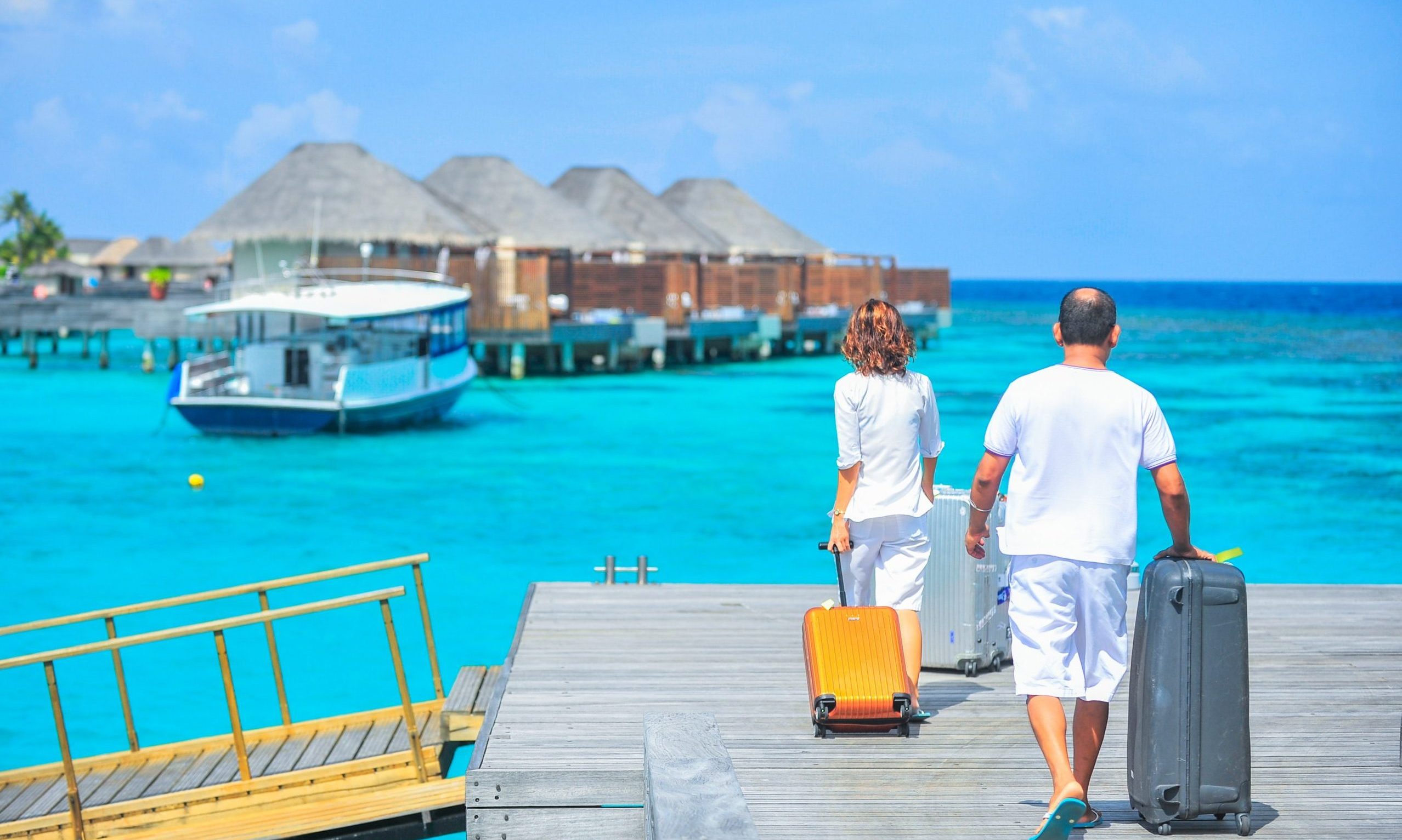 cropped-cropped-man-and-woman-walks-on-dock-1268855-scaled-2.jpg